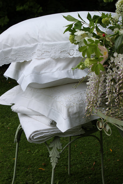 Lily Sheet Set
